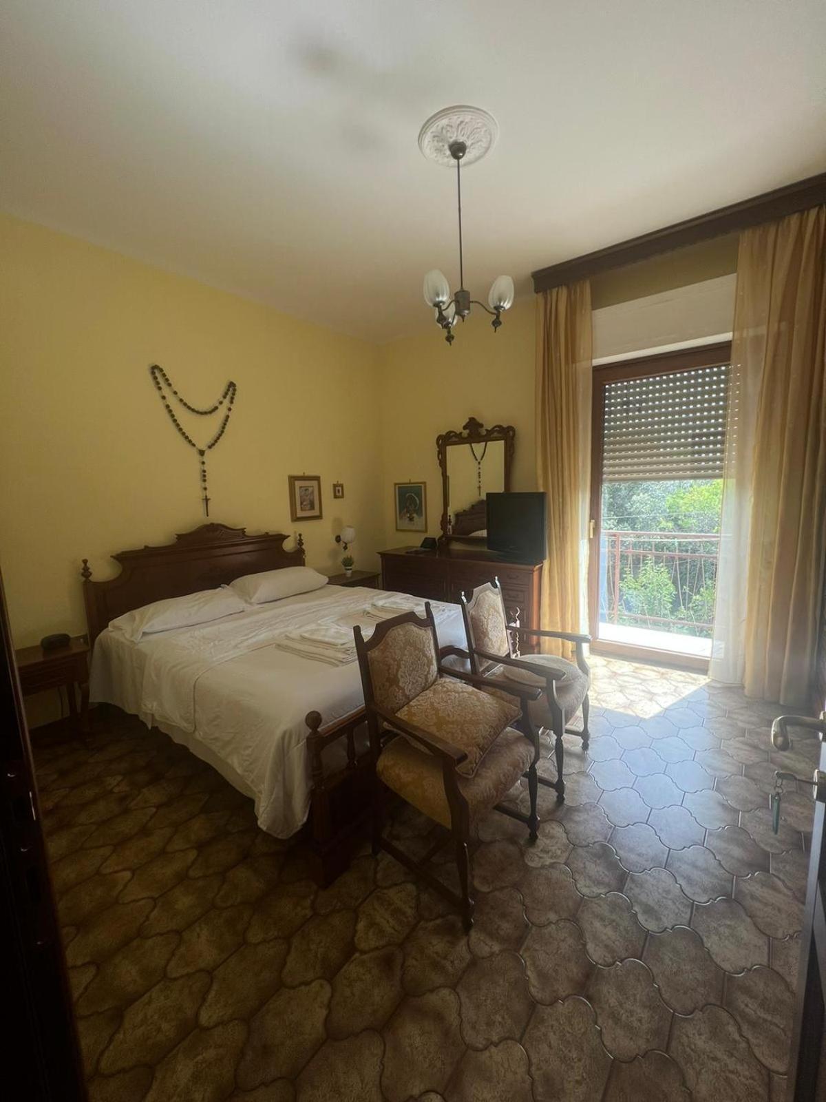 Affittacamere Da Elio E Renata Calvi dell' Umbria Екстер'єр фото
